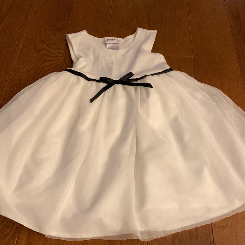 Blueberi boulevard size 3T white formal dress.